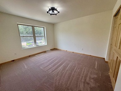 Come take a look at this 3 bedroom, 2.5 bathroom, with a 3 car - photo 17