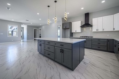 New custom home on a quiet cul-de-sac across from Copano Bay! - photo 23