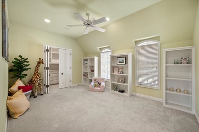 Welcome to luxury living in the prestigious gated community of - photo 33