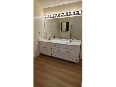 *** Motivated Seller *** A *Very Large*, *Very Nice* 4 BR, 3 - photo 34