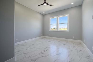 New custom home on a quiet cul-de-sac across from Copano Bay! - photo 39
