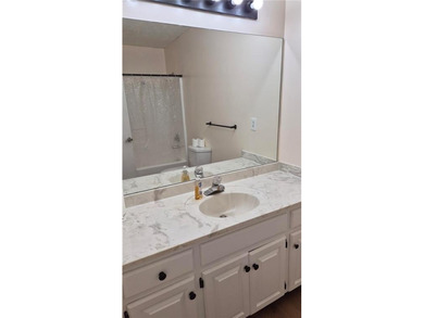 *** Motivated Seller *** A *Very Large*, *Very Nice* 4 BR, 3 - photo 44