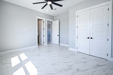 New custom home on a quiet cul-de-sac across from Copano Bay! - photo 50