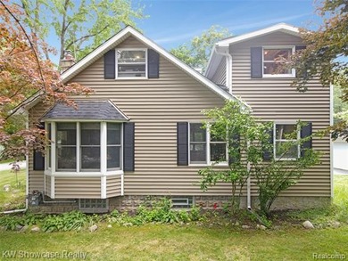 LOCATION, LOCATION, LOCATION, CLEAN UPDDATED 4 BDRM, 2 FULL BATH - photo 7