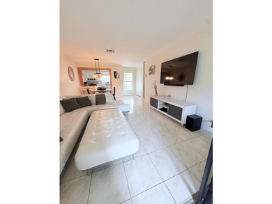 Welcome to this charming one-bedroom, one-and-a-half-bath - photo 5