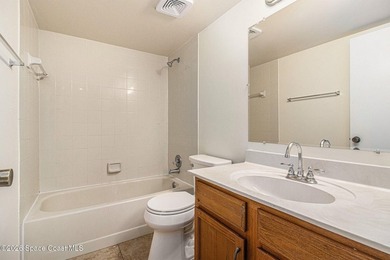 Riverfront condo with peaceful and scenic views. Great screened - photo 12