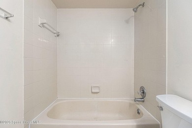 Riverfront condo with peaceful and scenic views. Great screened - photo 13