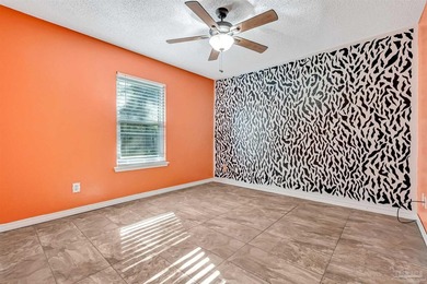 This well-maintained 3-bedroom, 2-bath home in Navarre has no - photo 22