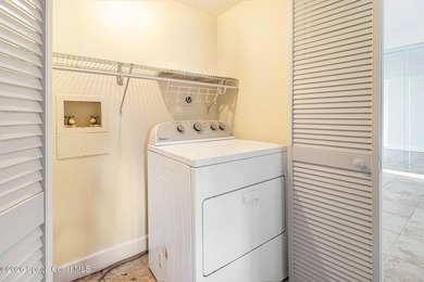 Riverfront condo with peaceful and scenic views. Great screened - photo 24