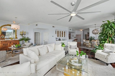 EXPERIENCE ULTIMATE COASTAL LUXURY IN THIS STUNNING BEACHFRONT - photo 6