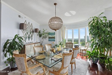 EXPERIENCE ULTIMATE COASTAL LUXURY IN THIS STUNNING BEACHFRONT - photo 9