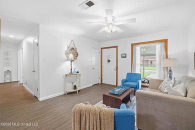 Welcome home to this surprisingly spacious 4 bedroom, 2 bath - photo 5