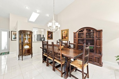 Welcome to this charming 2-bedroom, 2-bathroom villa located in - photo 9