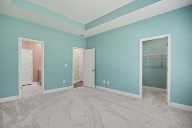 Welcome to this spacious 5-bedroom, 3.5-bath Kensington floor - photo 22