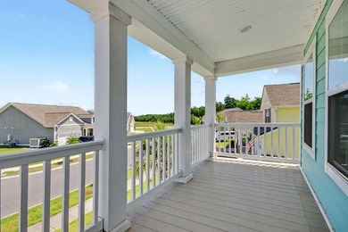 Welcome to this spacious 5-bedroom, 3.5-bath Kensington floor - photo 32