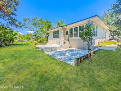 Beautiful 4/3 on Christopher Creek! *New roof and updated CPVC - photo 3
