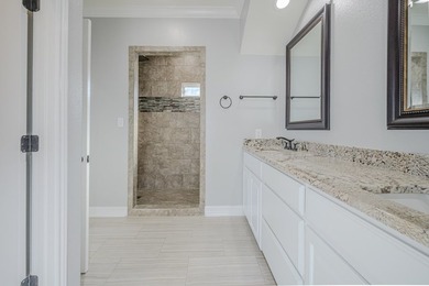 This stylishly crafted home in desirable Sea Oaks Village - photo 33