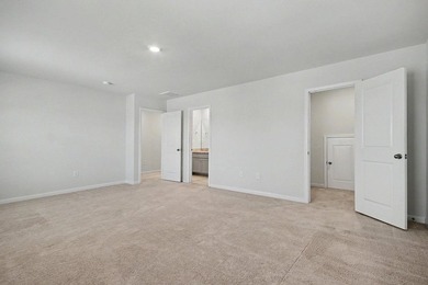 Welcome to this spacious 5-bedroom, 3.5-bath Kensington floor - photo 35
