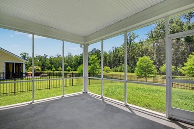 Welcome to this spacious 5-bedroom, 3.5-bath Kensington floor - photo 40