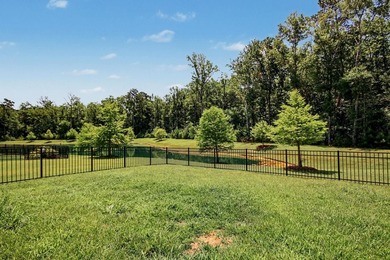 Welcome to this spacious 5-bedroom, 3.5-bath Kensington floor - photo 45