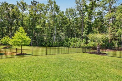 Welcome to this spacious 5-bedroom, 3.5-bath Kensington floor - photo 46