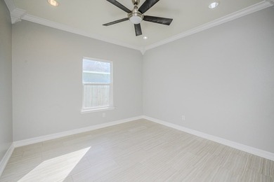 This stylishly crafted home in desirable Sea Oaks Village - photo 48