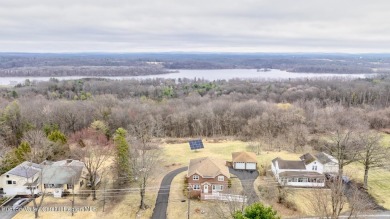 (private lake, pond, creek) Home For Sale in Coxsackie New York