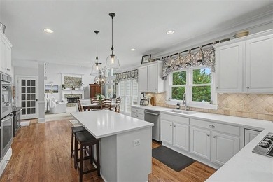Meticulously maintained by the original owners, this ELEGANT - photo 13