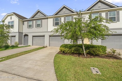 Look no further! This nicely maintained, Move in Ready3-bedroom - photo 3