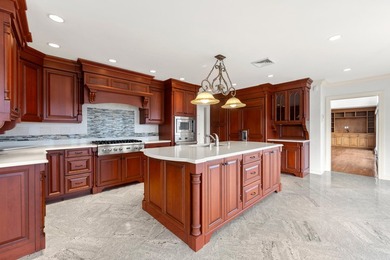 Nestled amid beautifully landscaped grounds, this exceptional 7 - photo 28