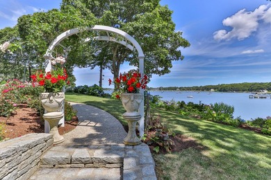 Nestled amid beautifully landscaped grounds, this exceptional 7 - photo 40