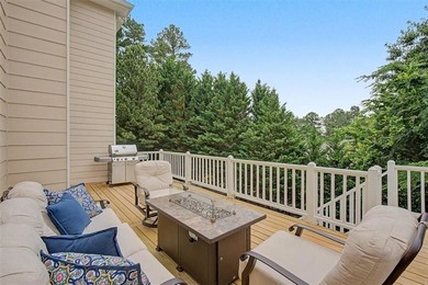 Meticulously maintained by the original owners, this ELEGANT - photo 48