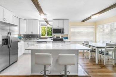 Lake Osborne Condo Active Under Contract in Lake Worth Beach Florida