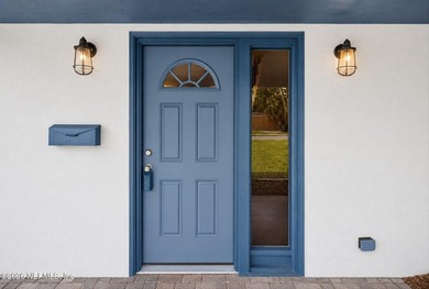 PRICE REDUCTION!!!!! Beautiful renovated home on oversized lot - photo 5
