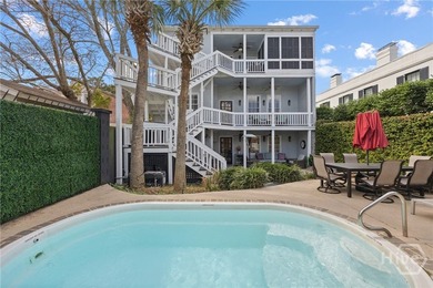 This 6 bedroom 6.5 bathroom property was once a boutique hotel - photo 2
