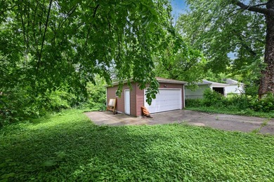 Rare opportunity to own a classic brick duplex in sought-after - photo 24