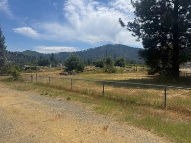 Klamath River Lot For Sale in Happy Camp California