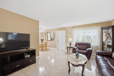 Beautifully updated first-floor condominium offering the perfect - photo 10