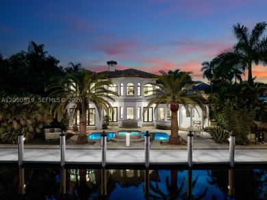Experience luxury waterfront living in the heart of Las Olas - photo 1