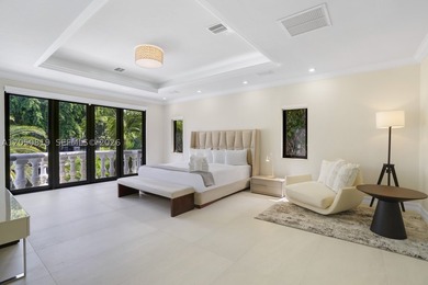 Experience luxury waterfront living in the heart of Las Olas - photo 4