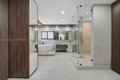 Experience luxury waterfront living in the heart of Las Olas - photo 5