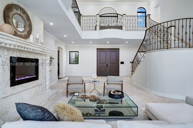 Experience luxury waterfront living in the heart of Las Olas - photo 6