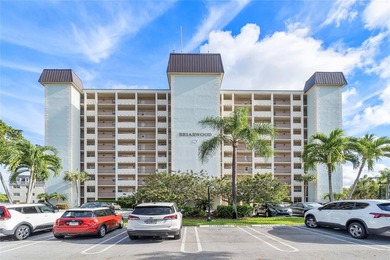 BRIGHT & SPACIOUS 2 BEDROOM / 2 BATH CONDO IN HIGHLY - photo 1