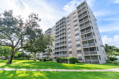 BRIGHT & SPACIOUS 2 BEDROOM / 2 BATH CONDO IN HIGHLY - photo 7