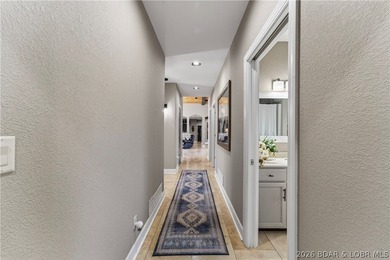 Stunning updated home in highly desired Four Seasons w/ - photo 23