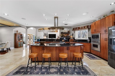 Stunning updated home in highly desired Four Seasons w/ - photo 30