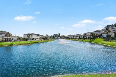 Beautifully upgraded custom home just a short walk, golf cart - photo 34