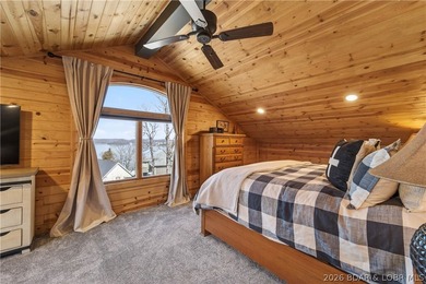 Stunning updated home in highly desired Four Seasons w/ - photo 44