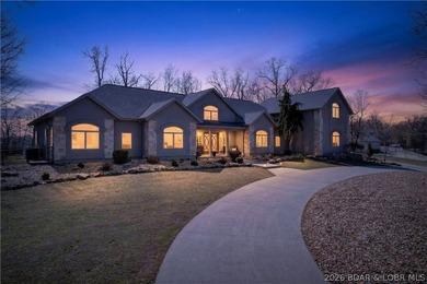 Stunning updated home in highly desired Four Seasons w/ - photo 46