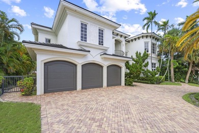 Welcome to Golden Harbour's best-priced waterfront estate. A - photo 4